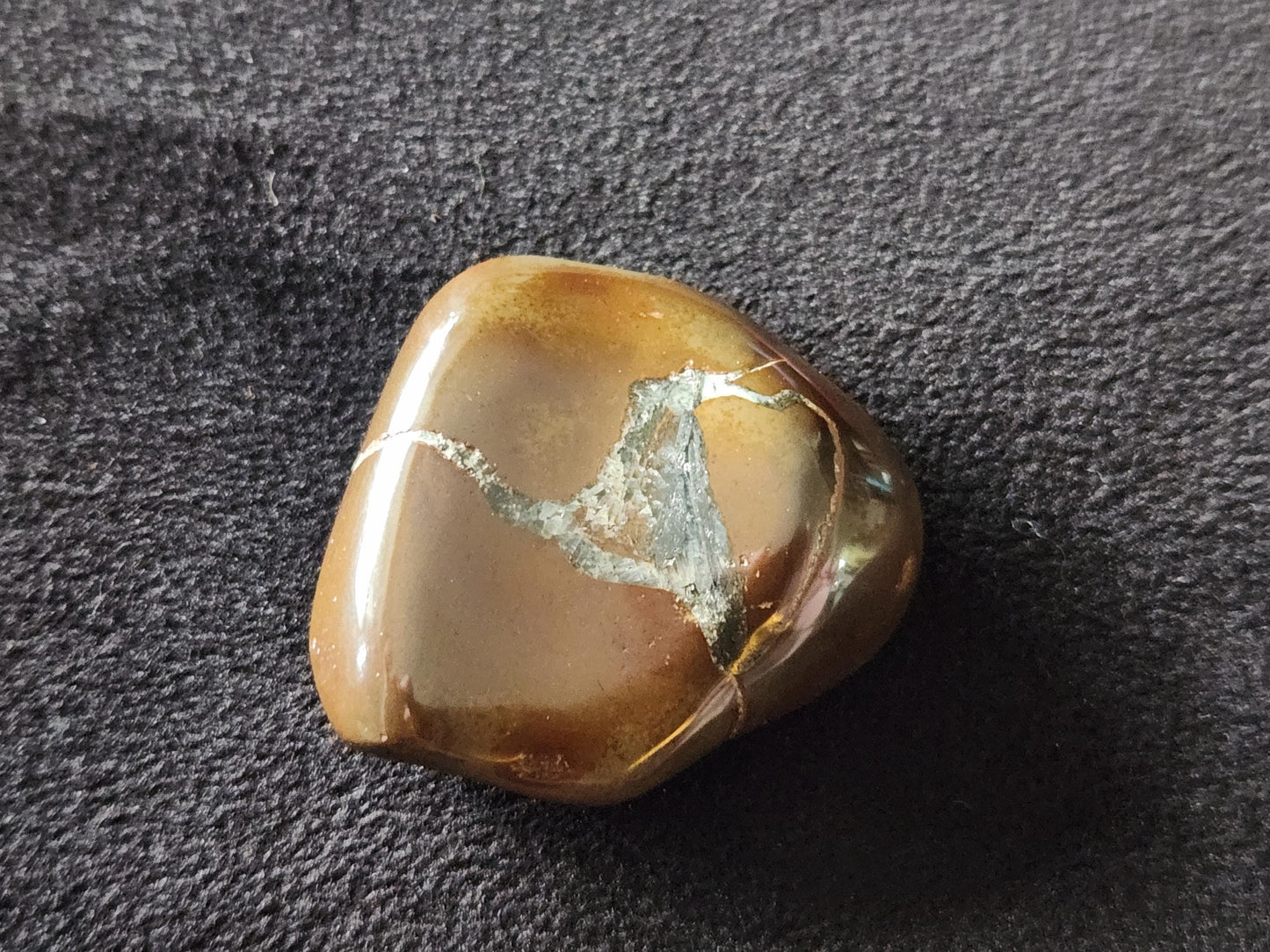 Septarian Nodule Hand Polished Stone – Dragon Stone of Healing, Communication & Earth Energy
