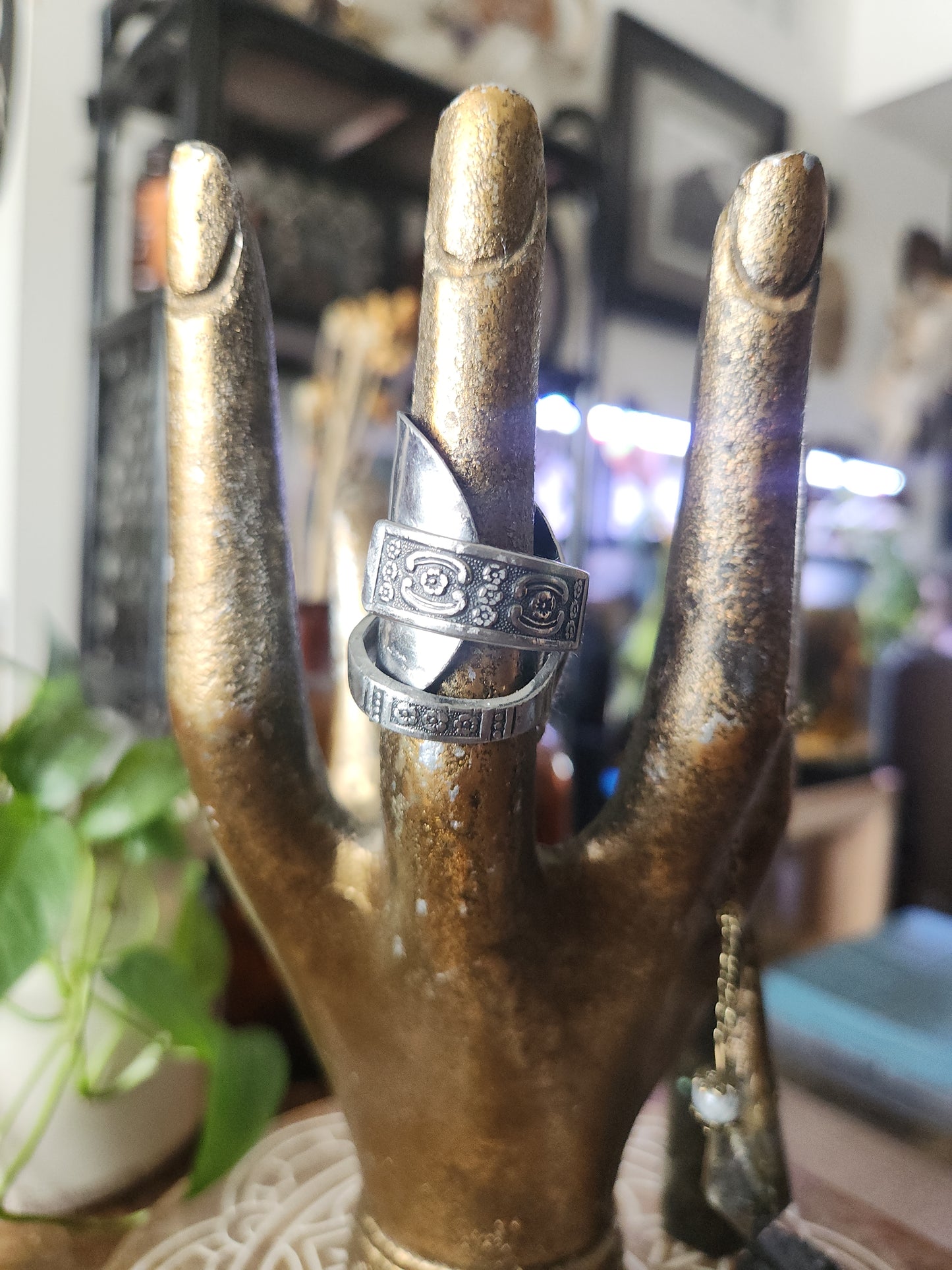 Stainless Steel Thumb Shield • Upcycled Spoon Ring • Hypoallergenic Ring • Unisex Gift Handcrafted Spoon Ring • size 8