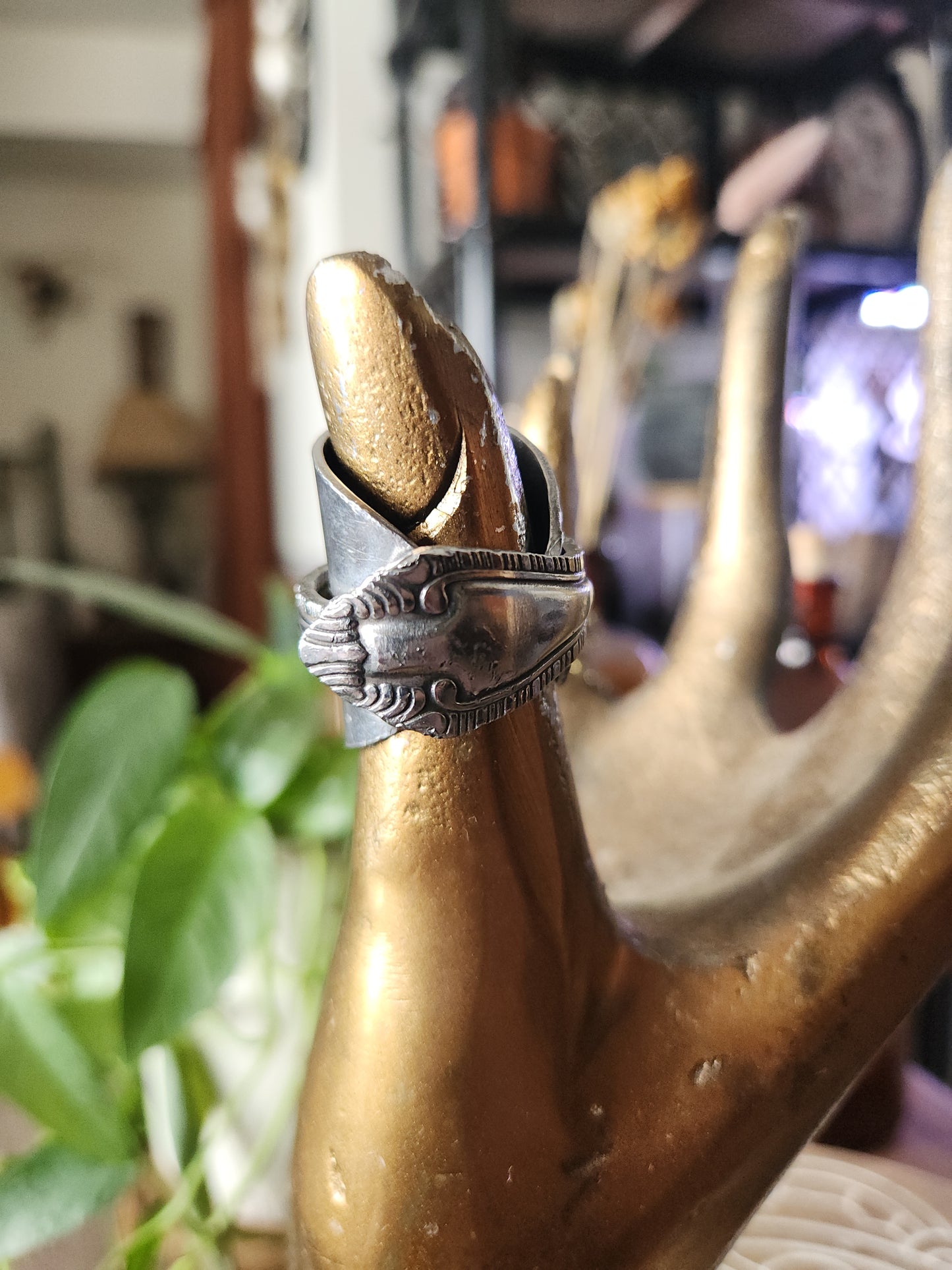 Stainless Steel Spoon Ring Shield • Upcycled Spoon Ring • Hypoallergenic Ring • Unisex Gift Handcrafted Spoon Ring • size 8.5
