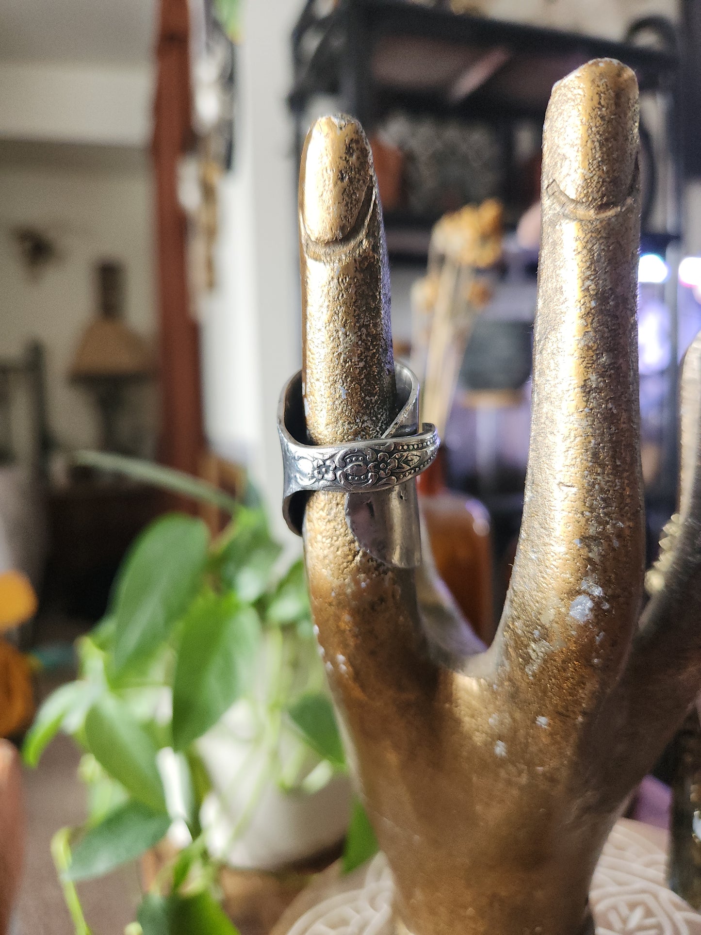 Silver Plated Spoon Ring Shield• Upcycled Spoon Ring • Vintage Silver Spoon Ring •Unisex Gifts • size 7