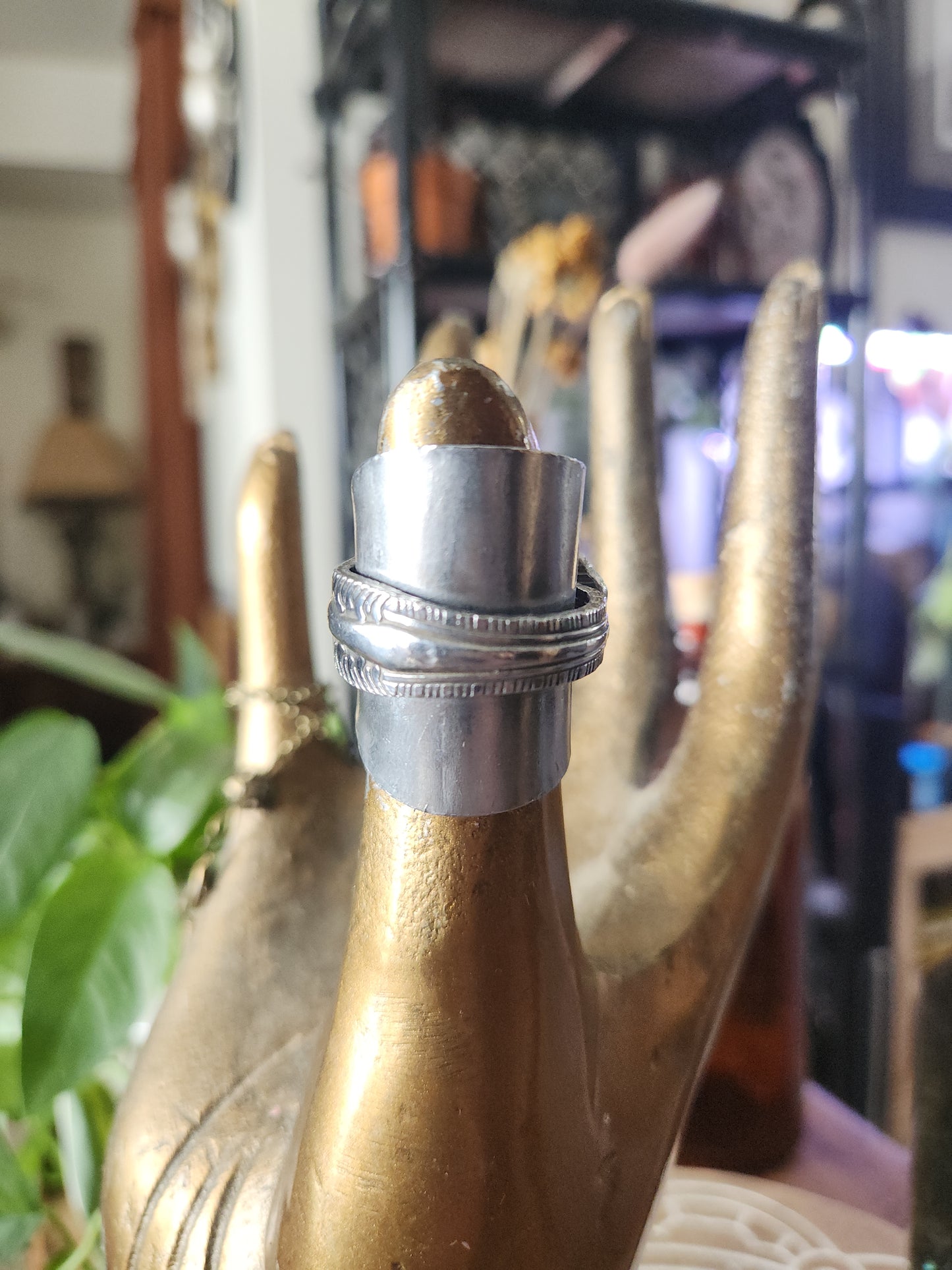 Stainless Steel Spoon Ring Shield • Upcycled Spoon Ring • Hypoallergenic Ring • Unisex Gift Handcrafted Spoon Ring • size 8.5