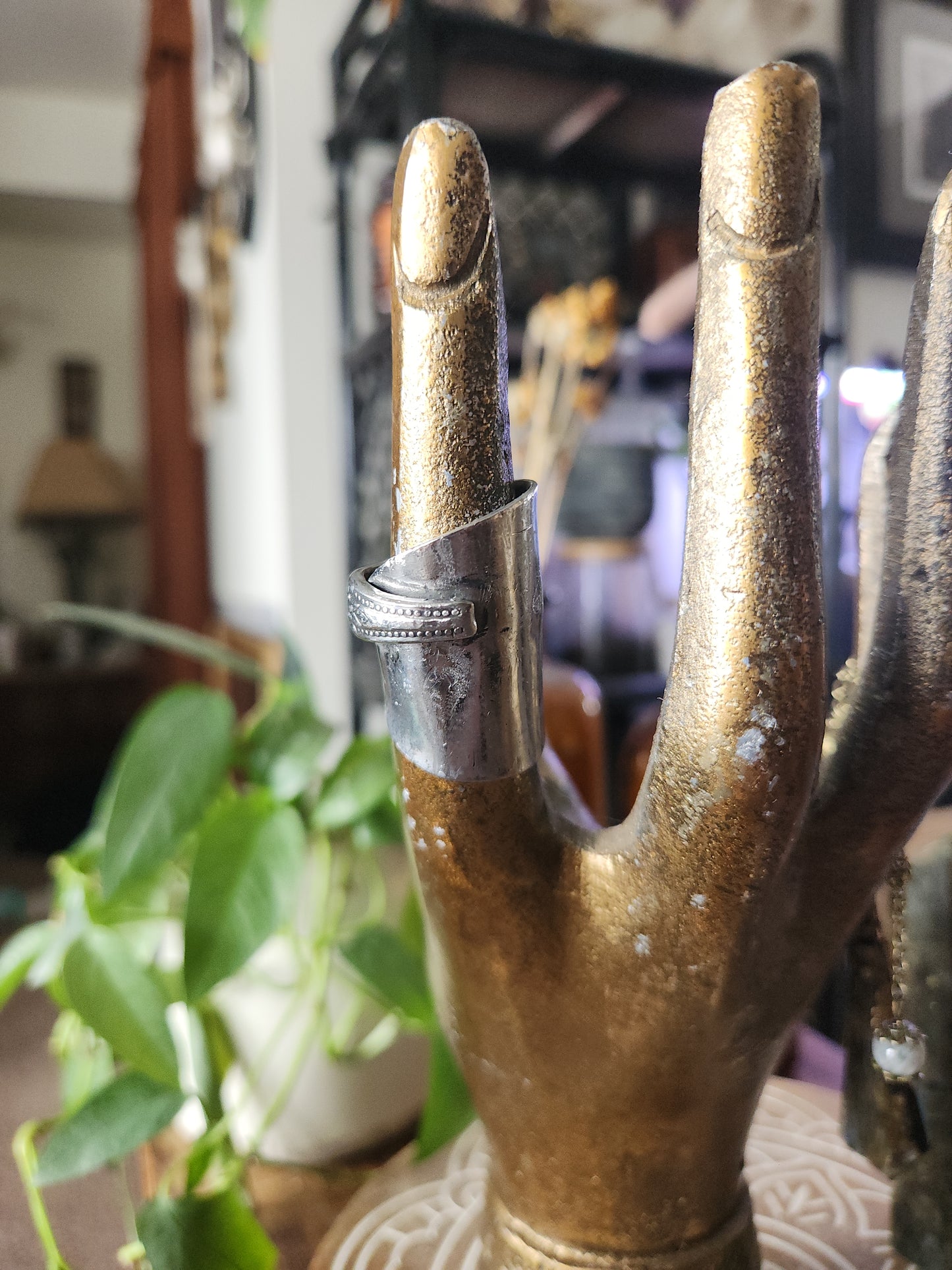 Silver Plated Spoon Ring Shield• Upcycled Spoon Ring • Vintage Silver Spoon Ring •Unisex Gifts • size 7