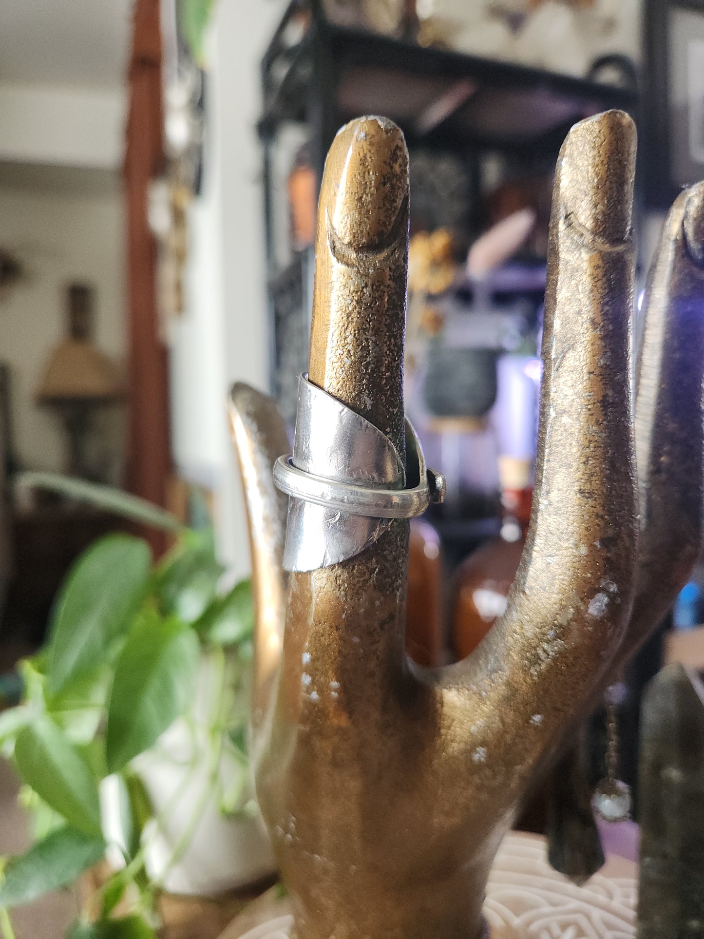 Silver Plated Spoon Ring Shield• Upcycled Spoon Ring • Vintage Silver Spoon Ring •Unisex Gifts • size 7.5