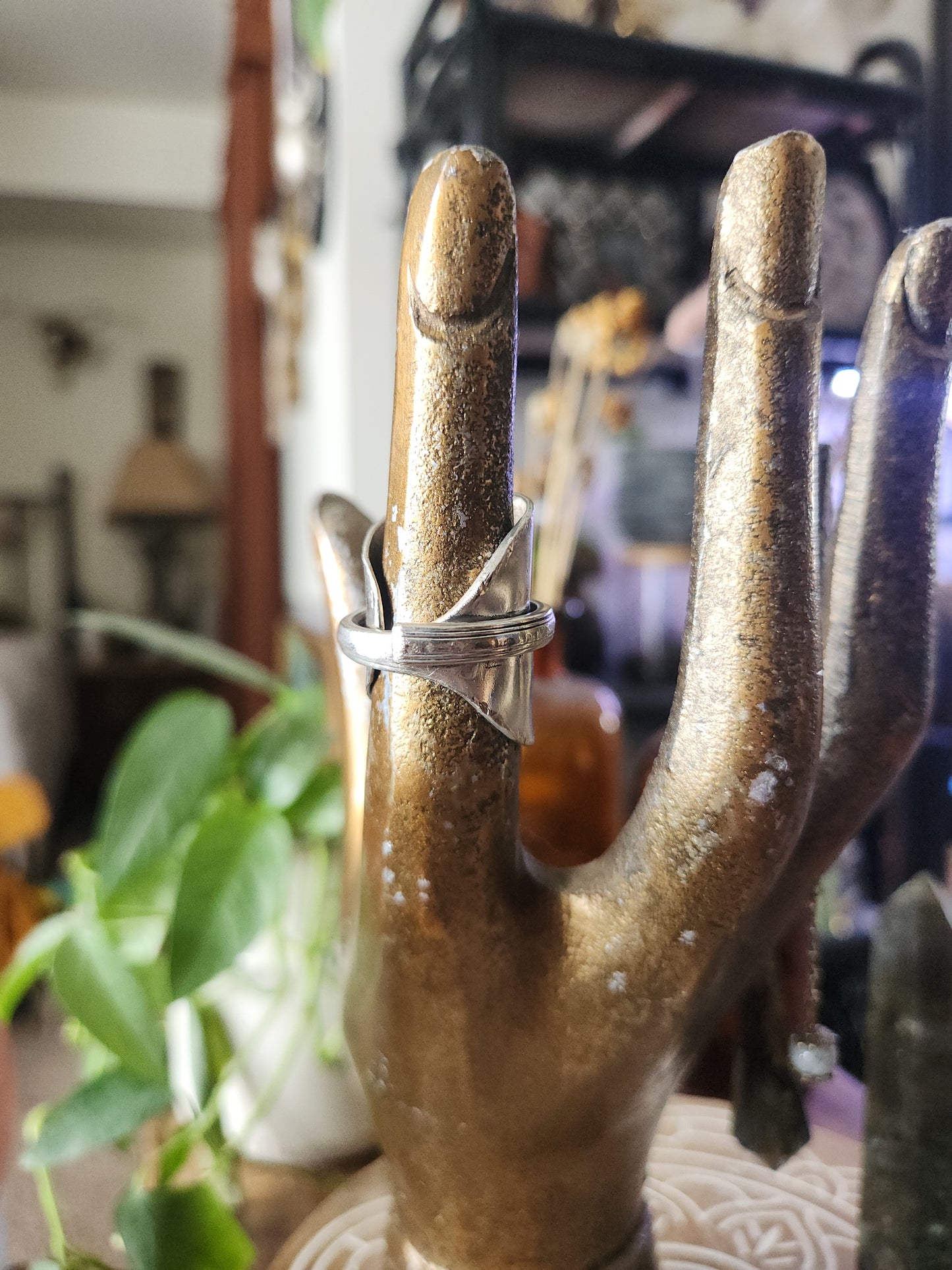Silver Plated Spoon Ring Shield• Upcycled Spoon Ring • Vintage Silver Spoon Ring •Unisex Gifts • size 7.5