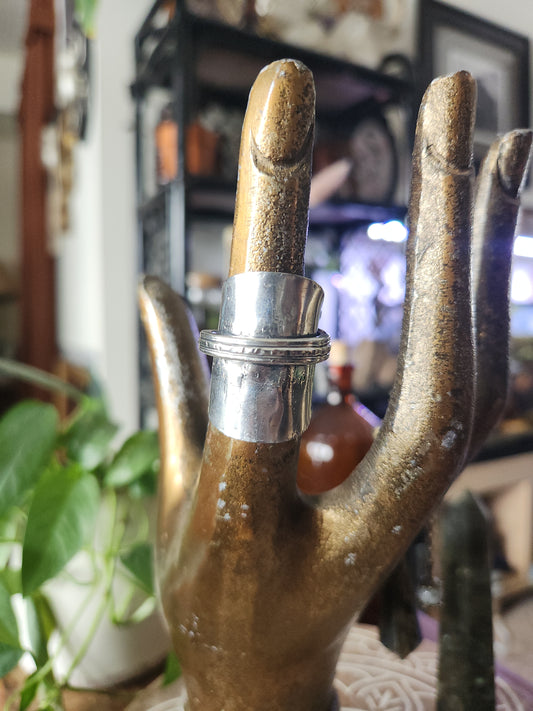 Silver Plated Spoon Ring Shield• Upcycled Spoon Ring • Vintage Silver Spoon Ring •Unisex Gifts • size 8